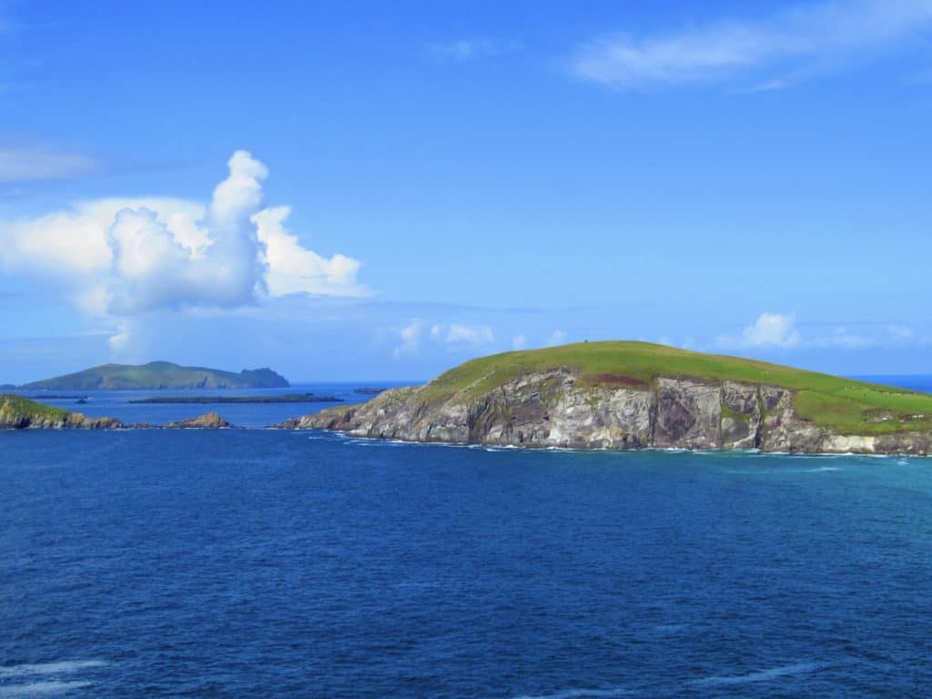 Dingle Peninsula or Ring of Kerry?? Ireland's Dingle Peninsula is one of the most breathtaking drives on the island--which is saying something. Tips for your route, what to see, & why this absolutely must be on your Ireland roadtrip itinerary!