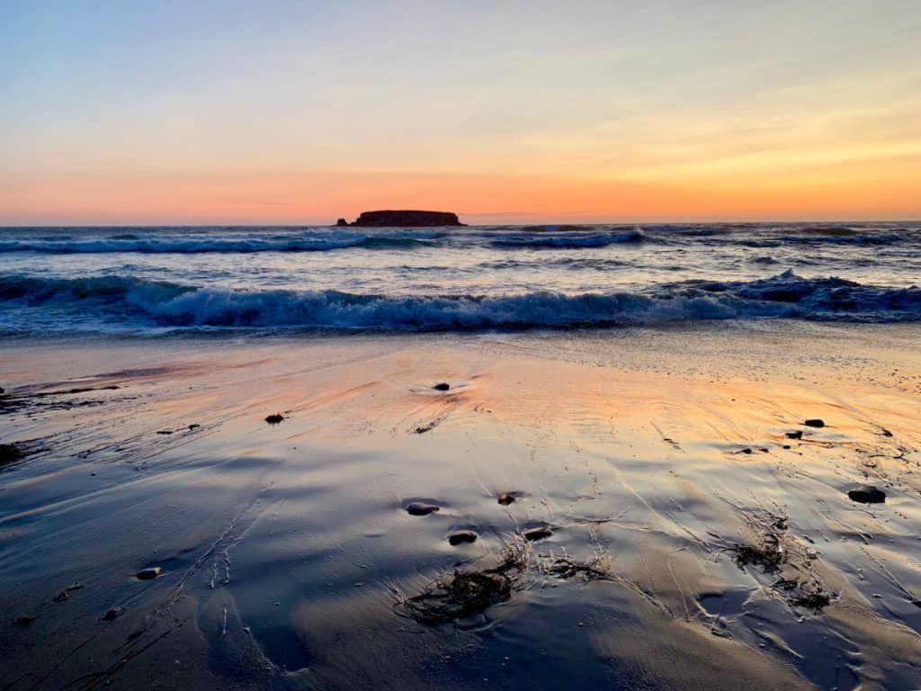 Why You Have to Experience an Oregon Coast Sunset | One Girl, Whole World