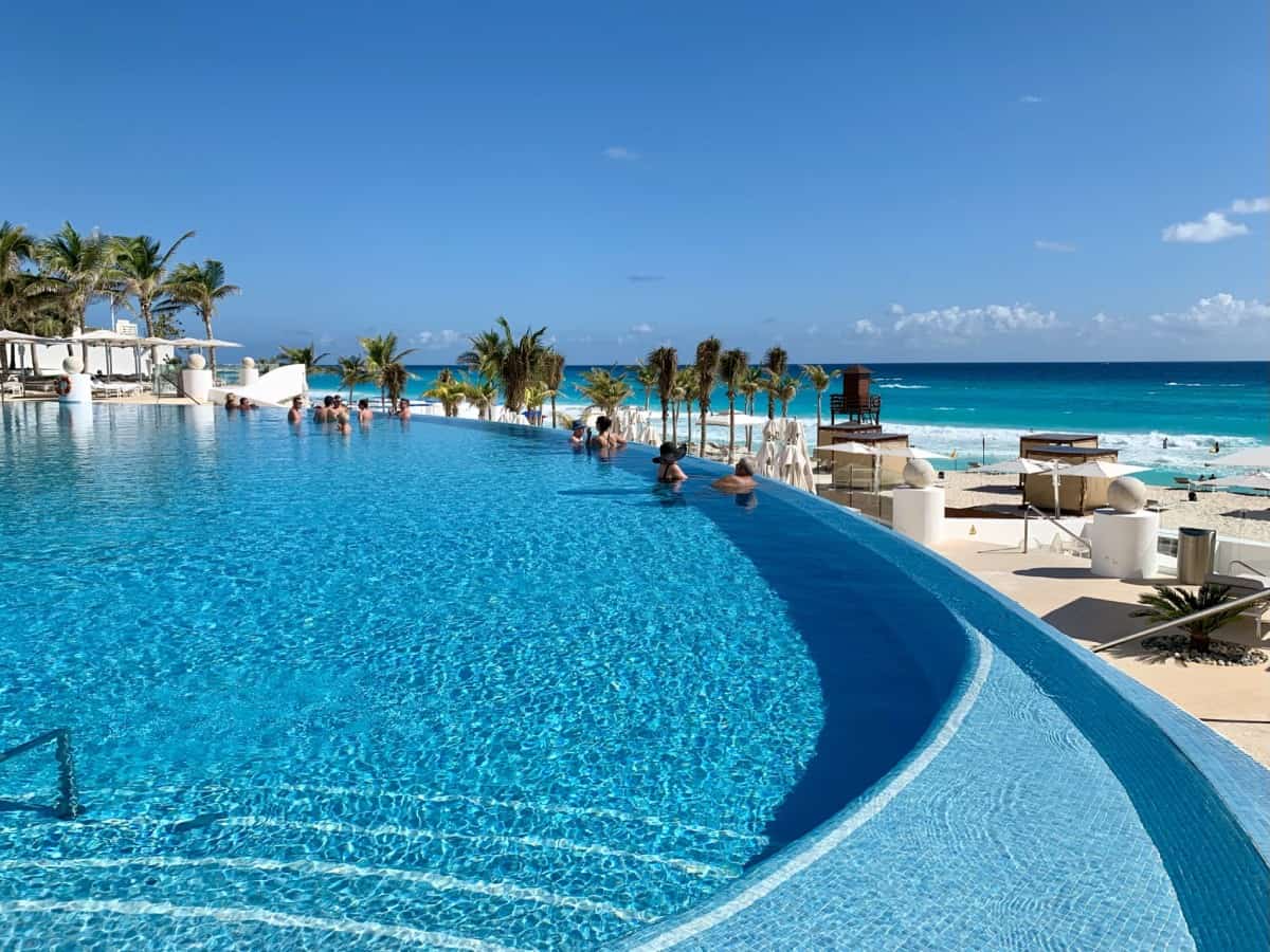Pool or beach, there's no wrong answer! A review of LeBlanc Cancun Resort