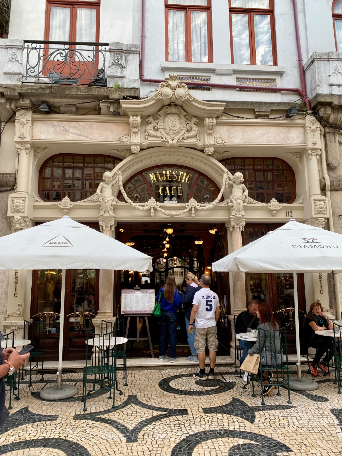 what to do in Porto - the Majestic Cafe is a big tourist draw