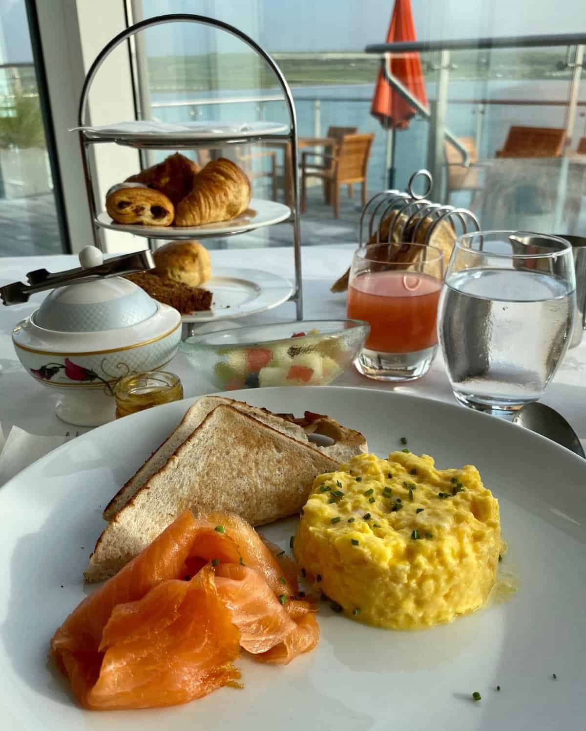The complimentary breakfast was delicious - review of the Cliff House Hotel in Ardmore, Ireland