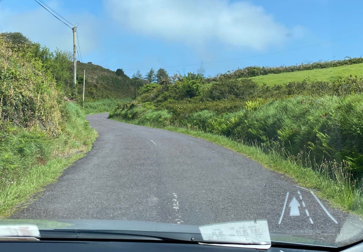 A detailed guide to a roadtrip along Ireland's southern coast - things to do in County Waterford & Cork - driving tips