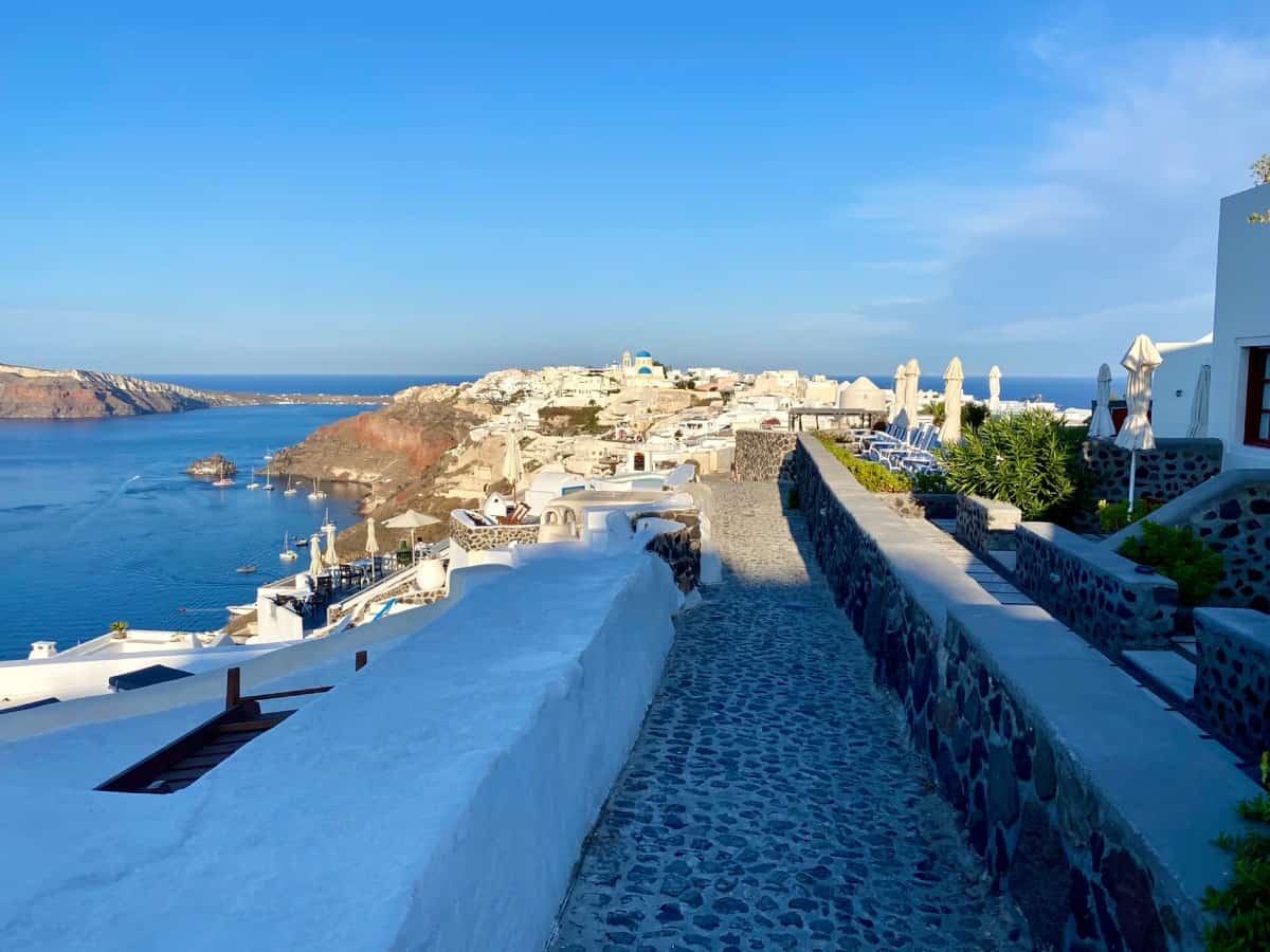 Things to do in Oia, Santorini (& is Oia worth visiting?) - cobblestone streets